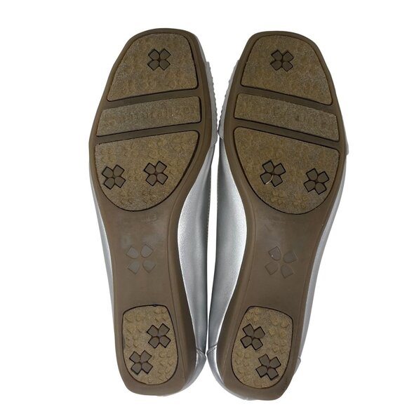 NWOB Naturalizer Vine Square Toe Ballet Flats, Silver, Size 9.5M - Picture 6 of 15